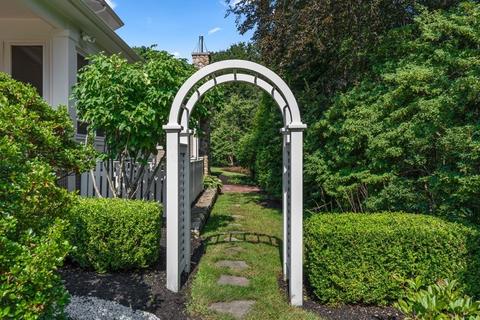 7 Winthrop Rd, Lexington, MA 02421 photo 35
