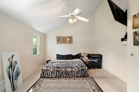 1 Tyson Rd, Worcester, MA 01606 photo 9