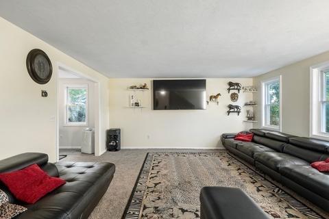 1 Tyson Rd, Worcester, MA 01606 photo 4