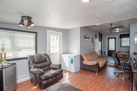 73 Clayton St, Fall River, MA 02723 photo 21