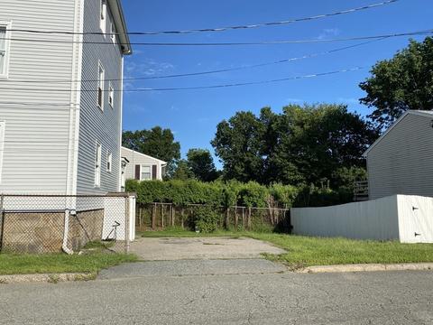 661 Lawton St, Fall River, MA 02721 photo 22