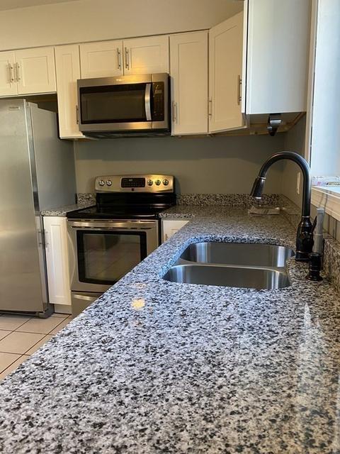 661 Lawton St, Fall River, MA 02721 photo 3