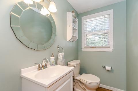 42 Parkview Rd, Reading, MA 01867 photo 6