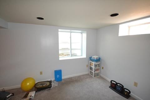 77 Kerry Dr, Springfield, MA 01118 photo 24