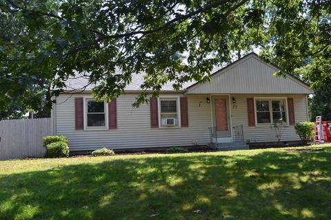 77 Kerry Dr, Springfield, MA 01118 photo 2