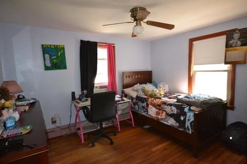77 Kerry Dr, Springfield, MA 01118 photo 18