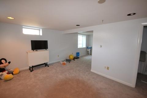 77 Kerry Dr, Springfield, MA 01118 photo 22