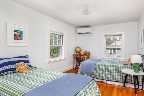30 Pond St, Marblehead, MA 01945 photo 19