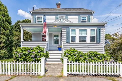 30 Pond St, Marblehead, MA 01945 photo 1