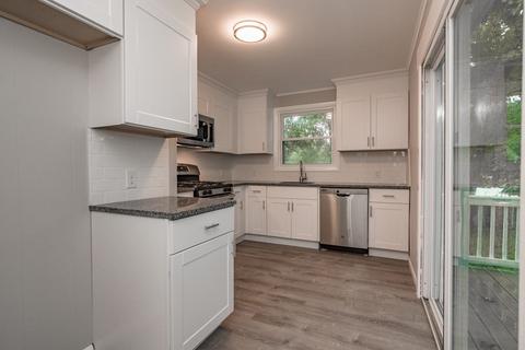 176 D St, Dracut, MA 01826 photo 29