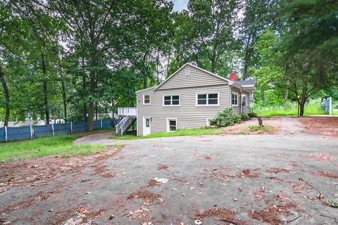 176 D St, Dracut, MA 01826 photo 4