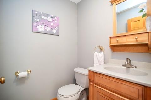 27 Bunker Cir, East Longmeadow, MA 01028 photo 20