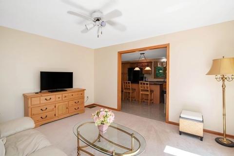 27 Bunker Cir, East Longmeadow, MA 01028 photo 17