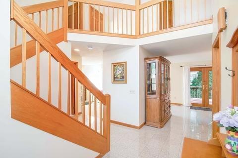 27 Bunker Cir, East Longmeadow, MA 01028 photo 6