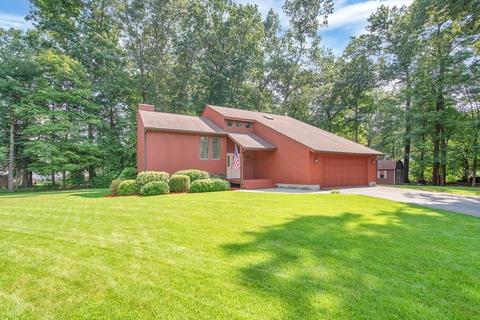 27 Bunker Cir, East Longmeadow, MA 01028 photo 1