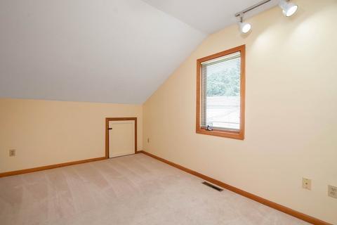 27 Bunker Cir, East Longmeadow, MA 01028 photo 28