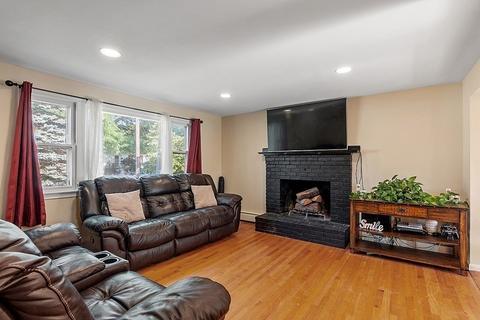 49 Willard St, Ayer, MA 01432 photo 8