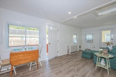 15 Shore Ave, Wareham, MA 02571 photo 7