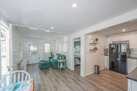 15 Shore Ave, Wareham, MA 02571 photo 11