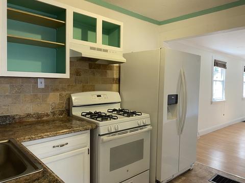 129 Elmore Ave, Springfield, MA 01119 photo 14