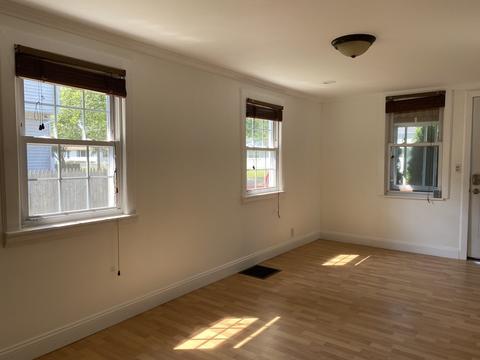129 Elmore Ave, Springfield, MA 01119 photo 10