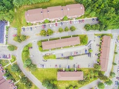 22 Maple Crest Cir #E, Holyoke, MA 01040 photo 5