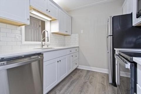 32 Maple Crest Cir #E, Holyoke, MA 01040 photo 12