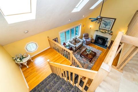 145 Overlook Dr, Raynham, MA 02767 photo 22