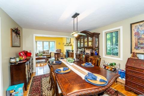 145 Overlook Dr, Raynham, MA 02767 photo 14