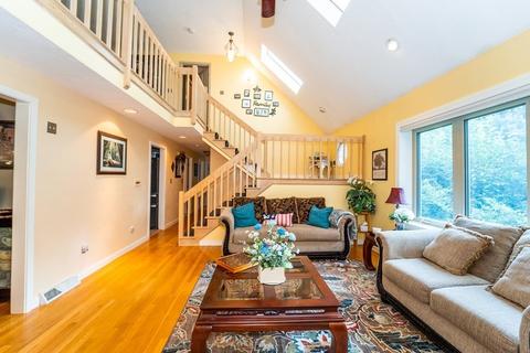 145 Overlook Dr, Raynham, MA 02767 photo 7