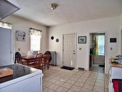 22 Lyon, Fall River, MA 02721 photo 10