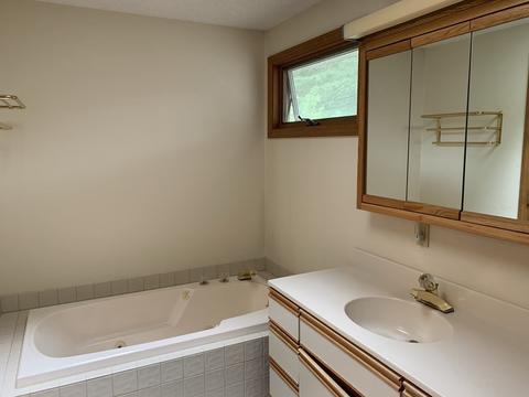 29 Endicott St, Springfield, MA 01118 photo 16