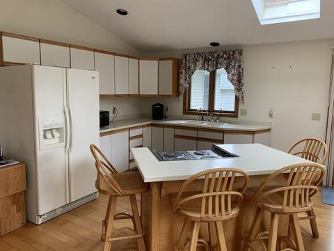 29 Endicott St, Springfield, MA 01118 photo 7