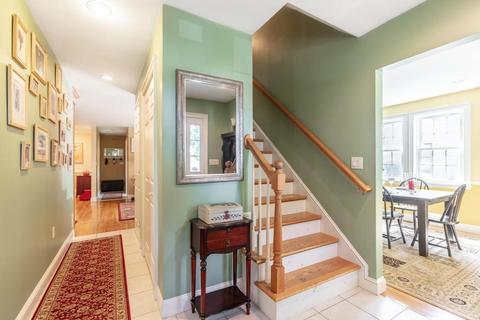 154 Laurel Dr, Needham, MA 02492 photo 6