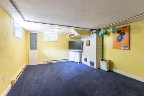 154 Laurel Dr, Needham, MA 02492 photo 33