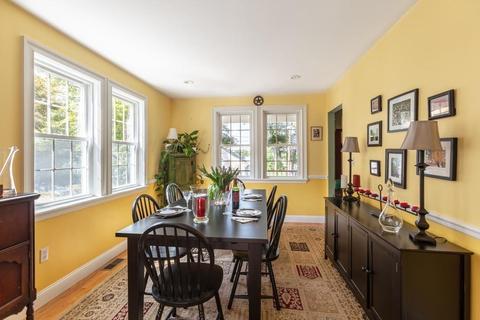 154 Laurel Dr, Needham, MA 02492 photo 10