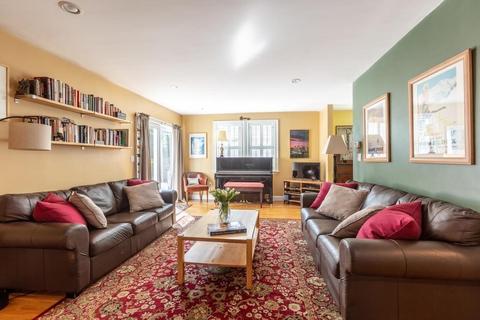 154 Laurel Dr, Needham, MA 02492 photo 12
