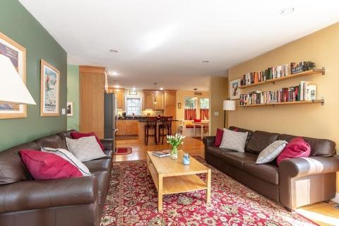154 Laurel Dr, Needham, MA 02492 photo 13