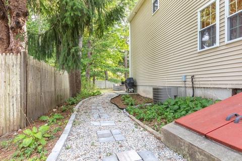 154 Laurel Dr, Needham, MA 02492 photo 37