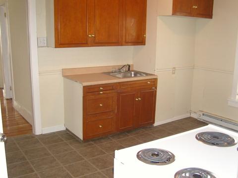 114 Harrison St, Worcester, MA 01604 photo 2