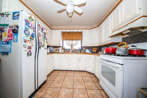 32 Brayton Ave, Fall River, MA 02721 photo 15