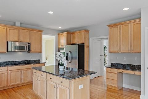 33 Howarth Dr, Upton, MA 01568 photo 12