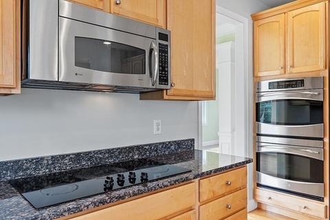 33 Howarth Dr, Upton, MA 01568 photo 13