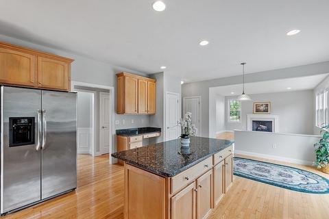 33 Howarth Dr, Upton, MA 01568 photo 15