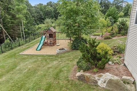 33 Howarth Dr, Upton, MA 01568 photo 41