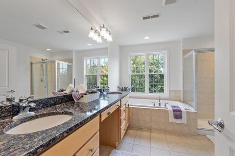 33 Howarth Dr, Upton, MA 01568 photo 25