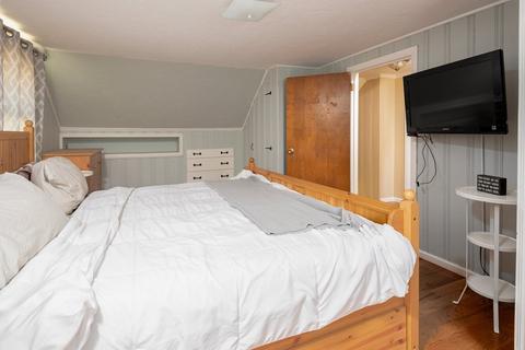 67 Colby Ave, Worcester, MA 01605 photo 5