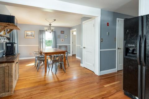 67 Colby Ave, Worcester, MA 01605 photo 9