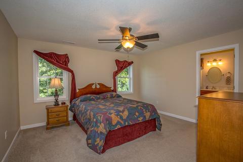 14 Dianna Dr, Springfield, MA 01104 photo 23