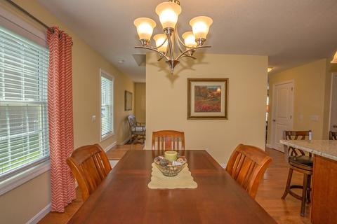 14 Dianna Dr, Springfield, MA 01104 photo 12